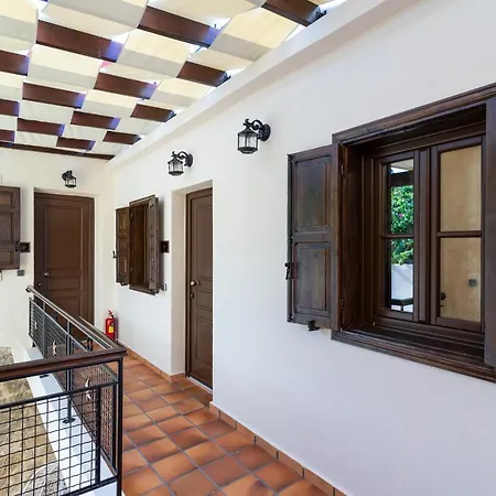 April Luxury (adults Only) 4*