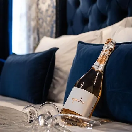 Szálloda April Luxury (adults Only) 4*