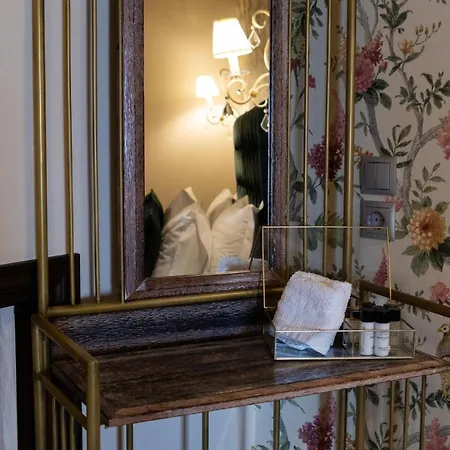 Szálloda April Luxury (adults Only)