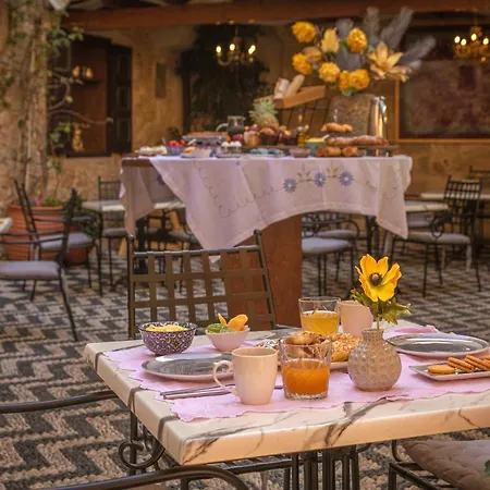 Hotel April Luxury (adults Only)