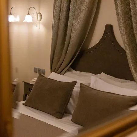 Hotel April Luxury (adults Only)