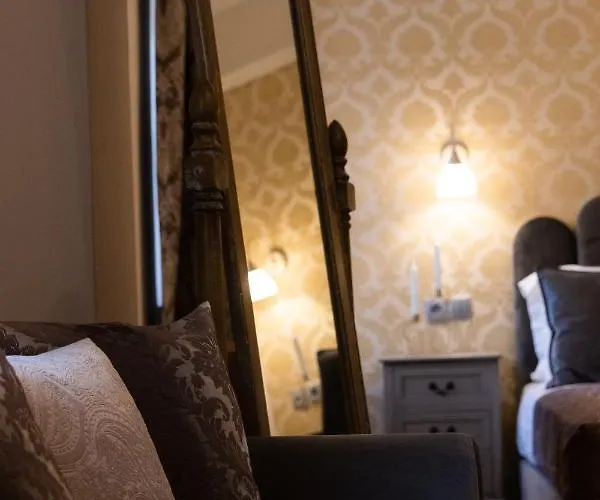 April Luxury (adults Only) 4*