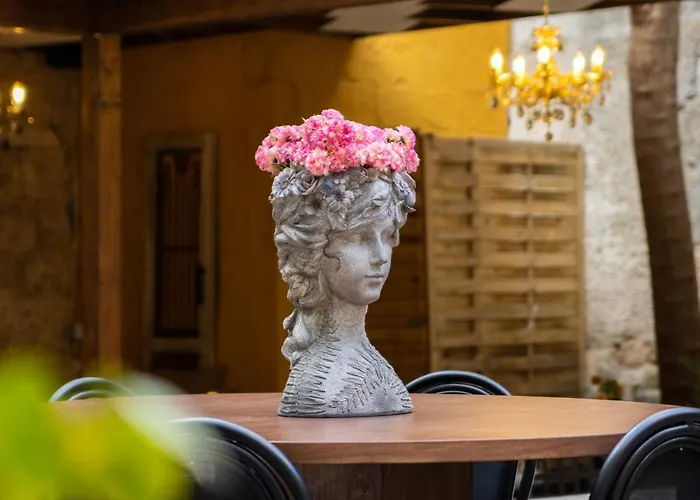 Hotel April Luxury (adults Only)