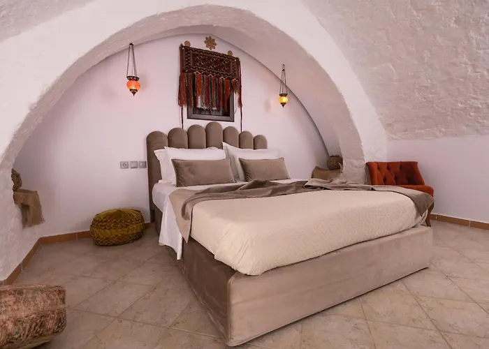 April Luxury (adults Only) Hotel 4*